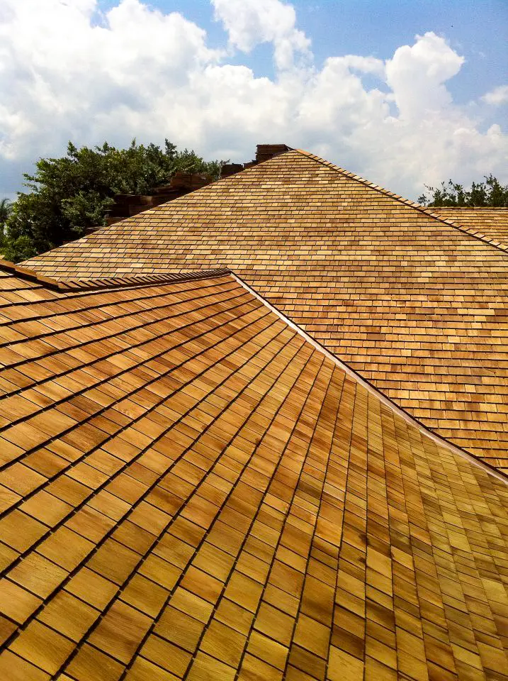 Cedar Perfection Shingle Roof Detail - 2